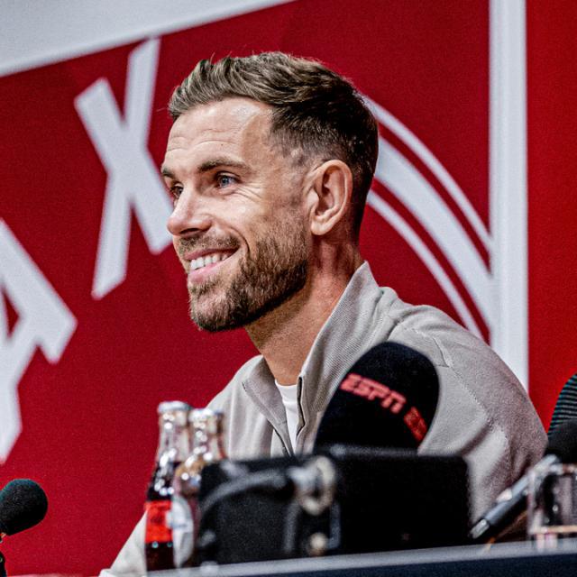 皇冠体育官方网站-亨德森：我绝不会批评沙特联赛，向性少数群体道歉