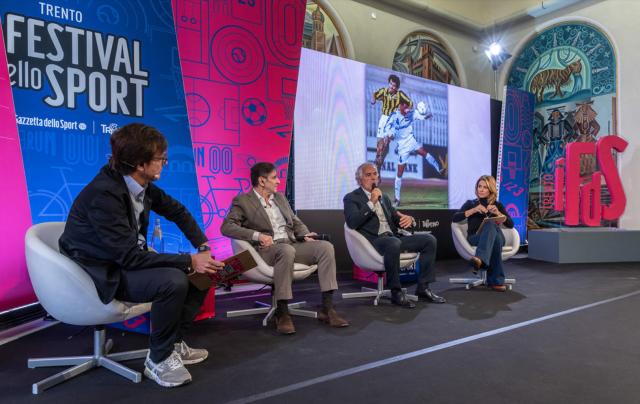 皇冠体育官方网站-【现场】操盘手解密沙特联赛，多纳多尼锐评中国足球