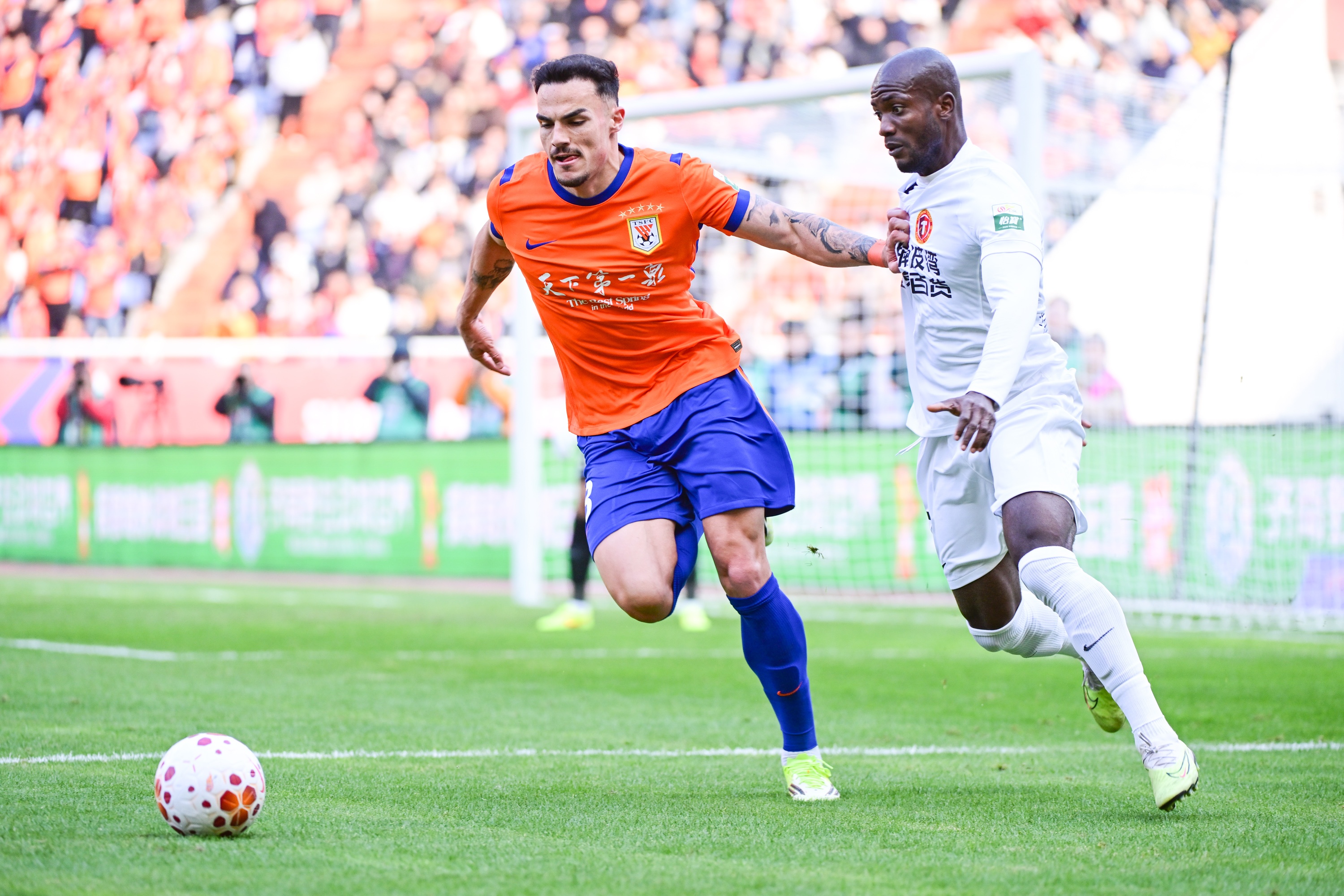 皇冠体育官方网站-阿尔瓦罗：很开心对国安的比赛能获胜，我的体能状态正在慢慢提升